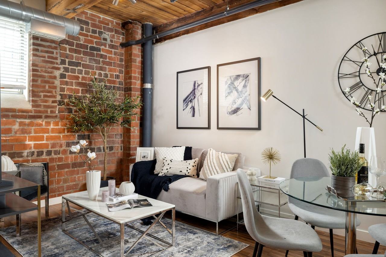 2154 Dundas Street West #104