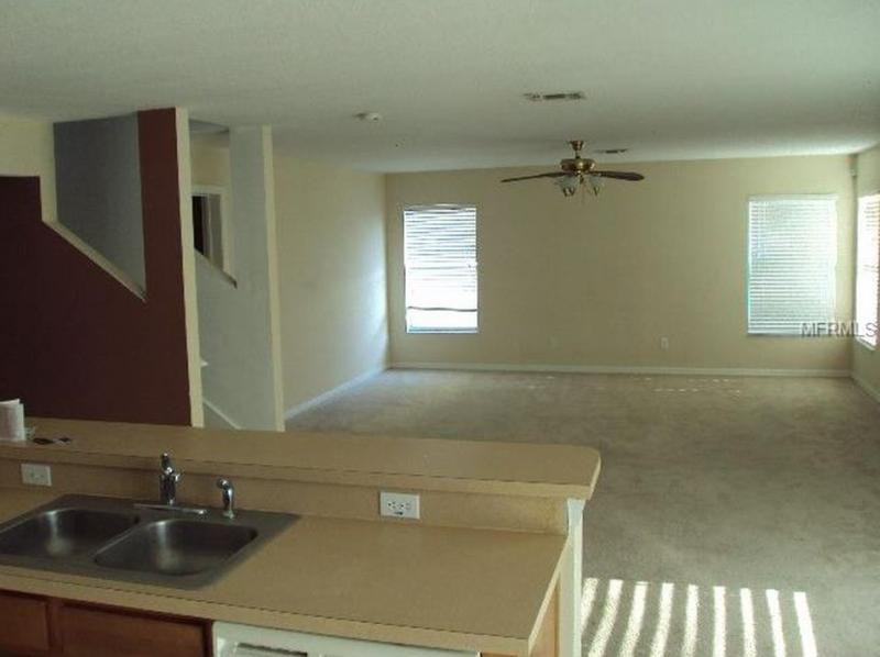 13828 Chihuly Ct - Photo 2 of 31