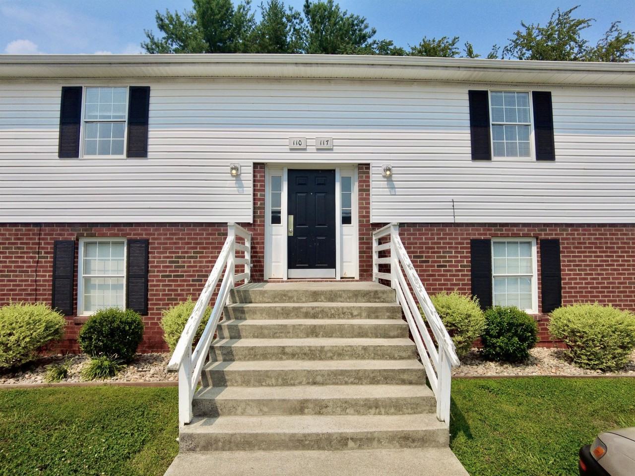 110 Jefferson Ridge Rd #110 - Photo 2 of 15