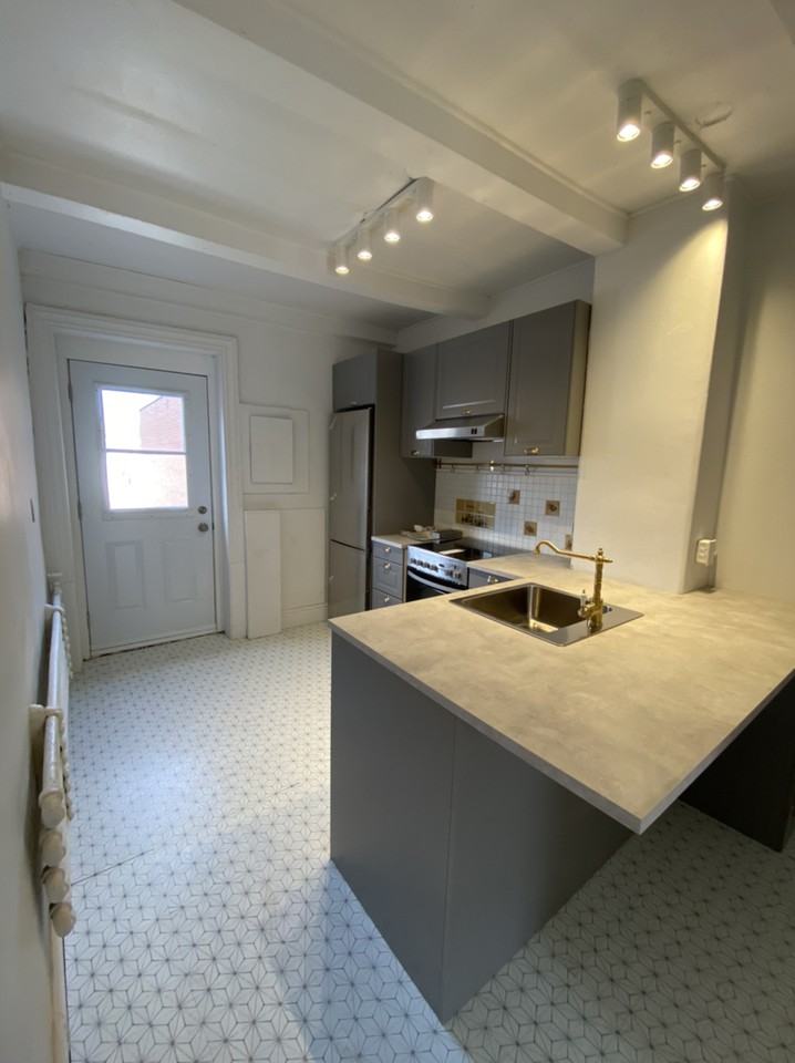 1339 Av Greene - Photo 2 of 19