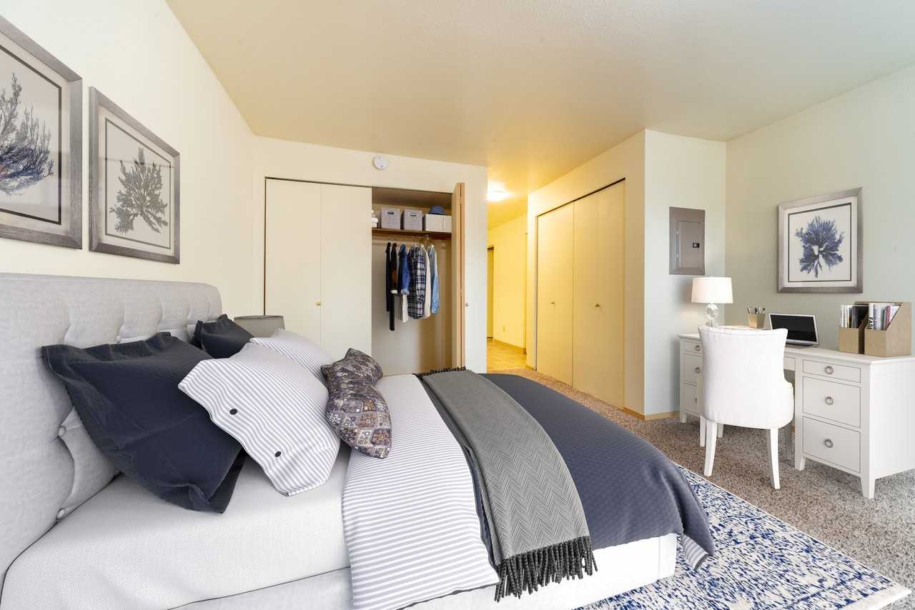 Crestview West Apartments 27912 Pacific Hwy S, Federal Way, WA 98003