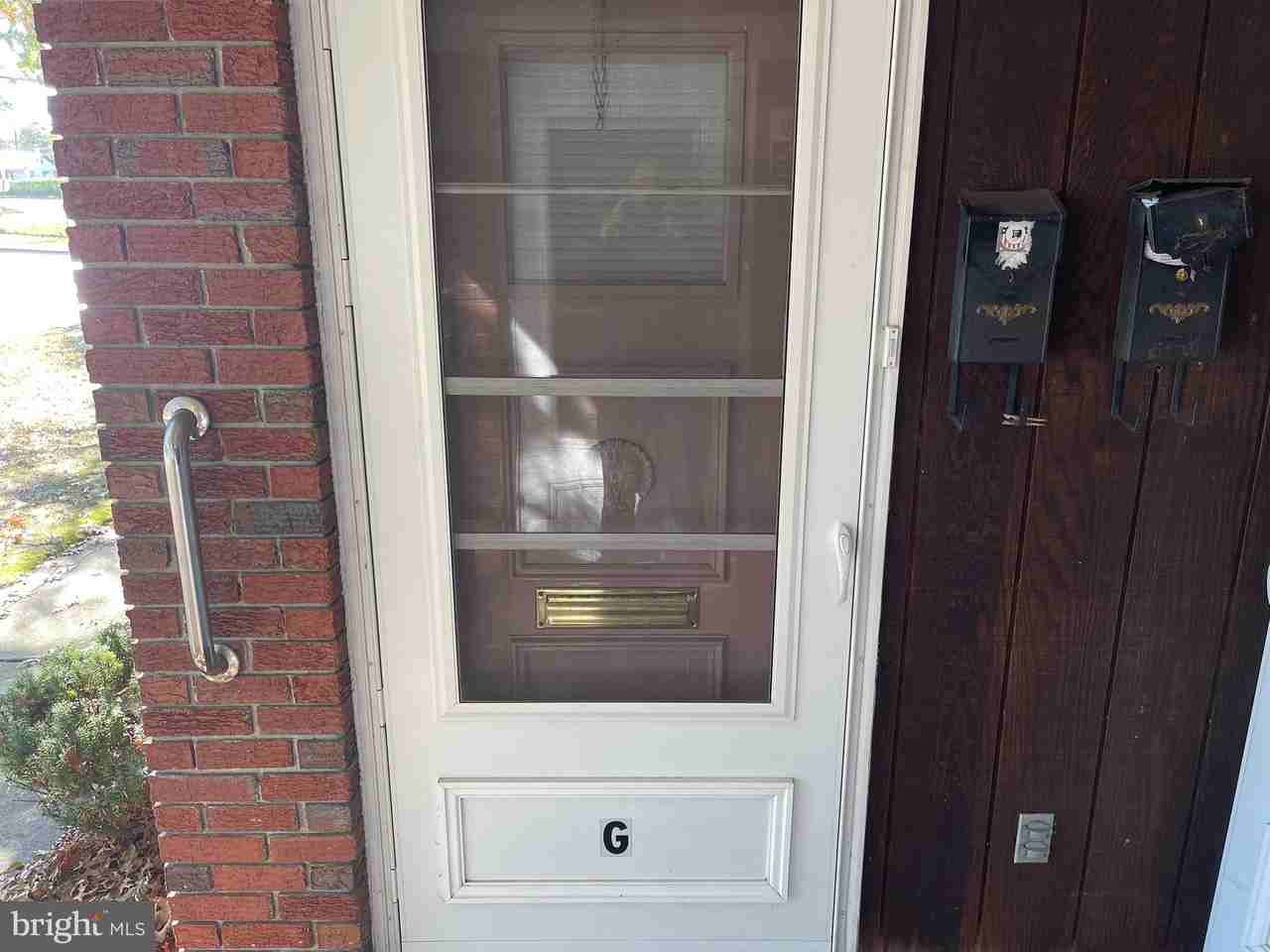 444 E Holly Ave - Photo 2 of 3