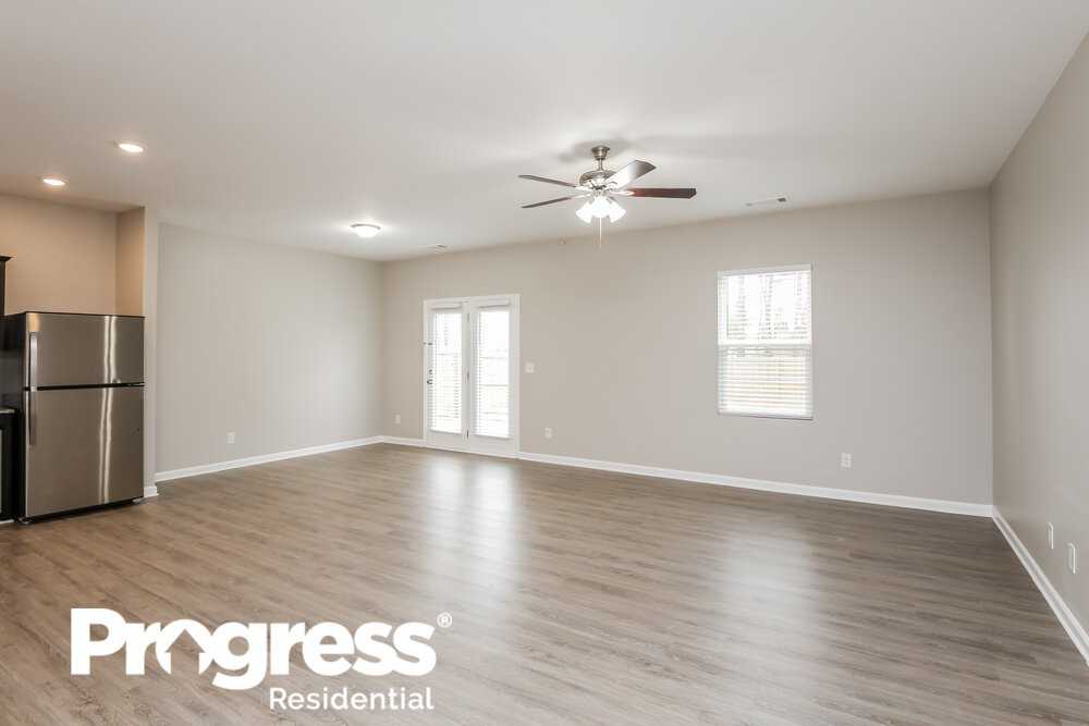 163 Alexander Ln - Photo 3 of 16