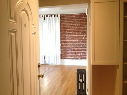 1264 Bush St #3 - Photo 2 of 11