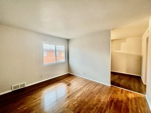 Hallmark Apartments 2827 Lemay Ferry Road E, Mehlville, MO 63125