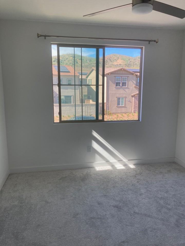 551 Jubilee Place - Photo 3 of 14