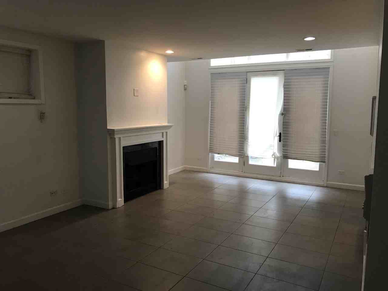 6608 South Maryland AvenueUnit 1N #1N - Photo 6 of 9