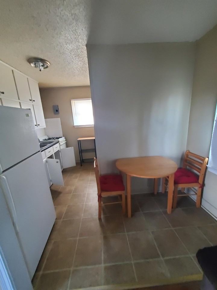 501 Dolomita St #1 - Photo 3 of 6