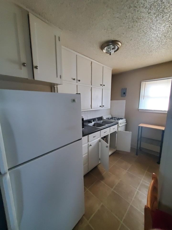 501 Dolomita St #1 - Photo 5 of 6