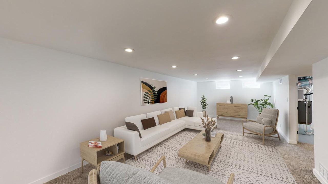 731 Poplar St - Photo 2 of 22