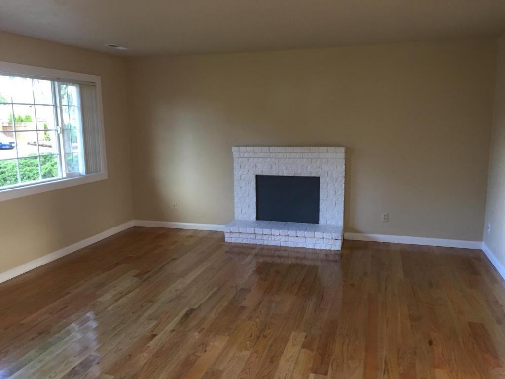 1451 Princess Ln Ne - Photo 3 of 23