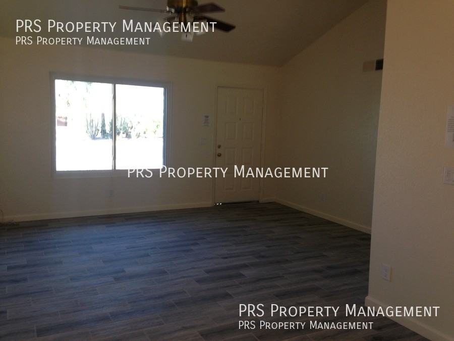 1565 E Stephens Dr - Photo 3 of 30