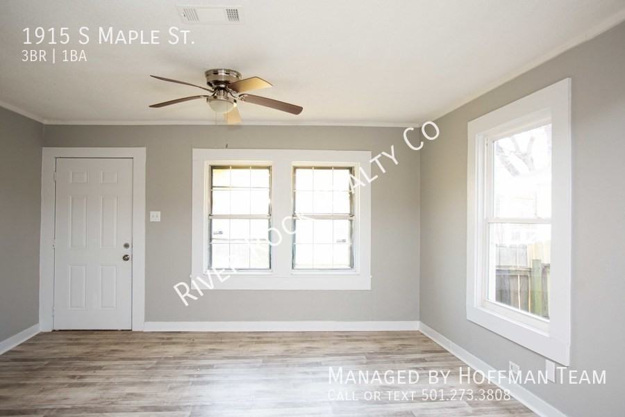 1915 S Maple St - Photo 2 of 16