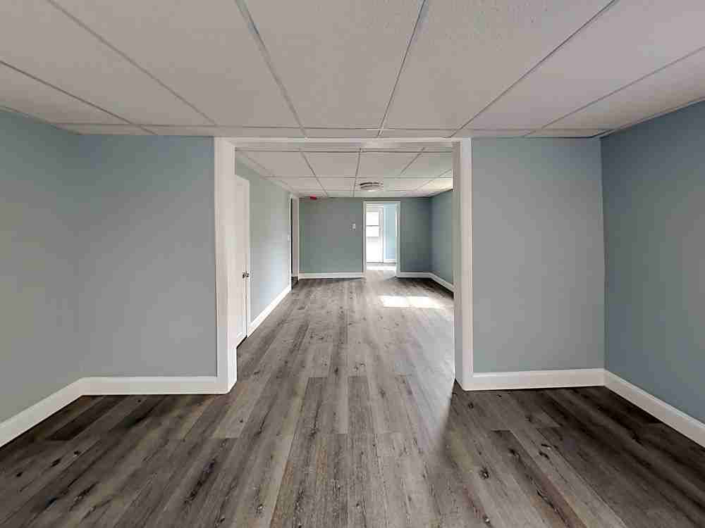 103 S Rock St - Photo 2 of 24