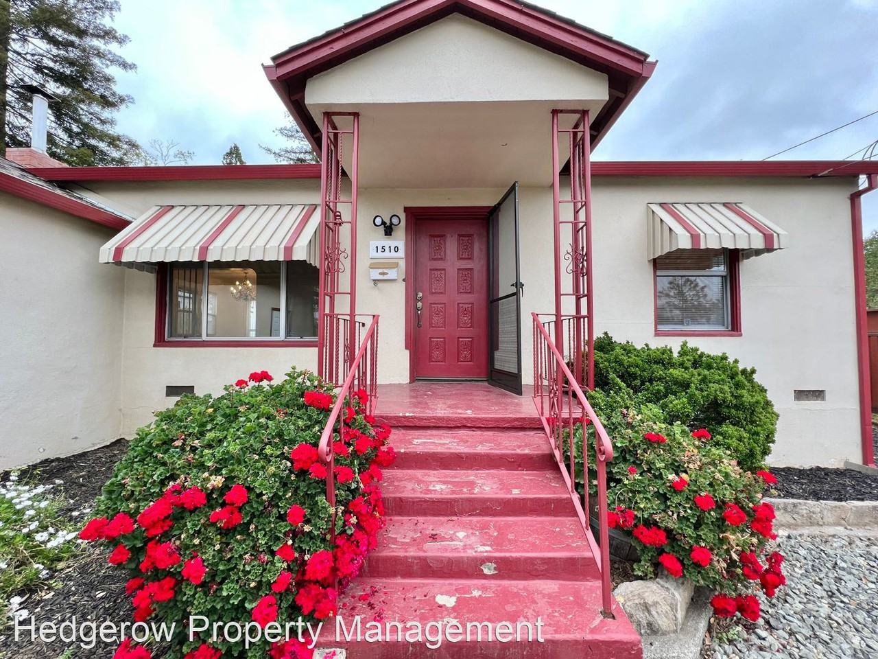 1510 Banks Ave - Photo 2 of 24