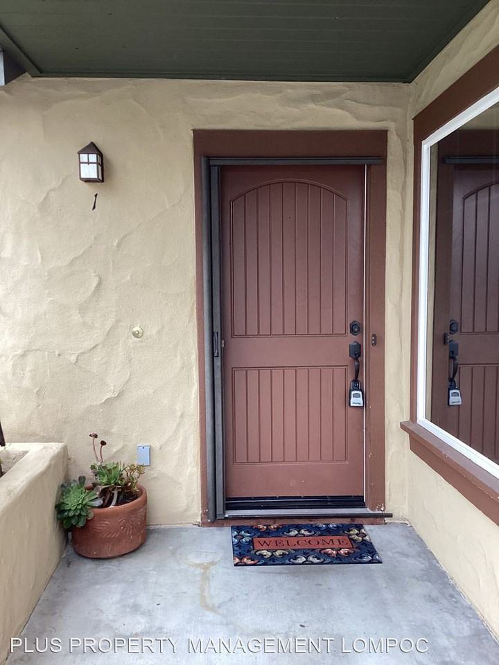 3859 Cassini Cir #1 - Photo 2 of 15