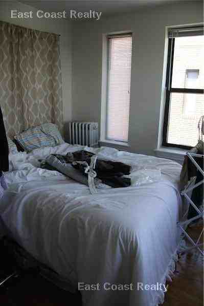 431A Broadway #14 - Photo 5 of 15