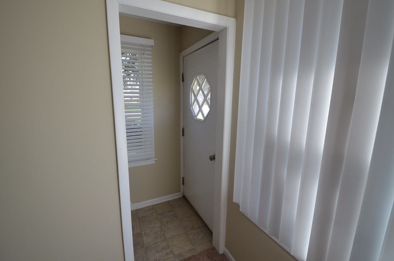 2300 Gustave Ave - Photo 2 of 12