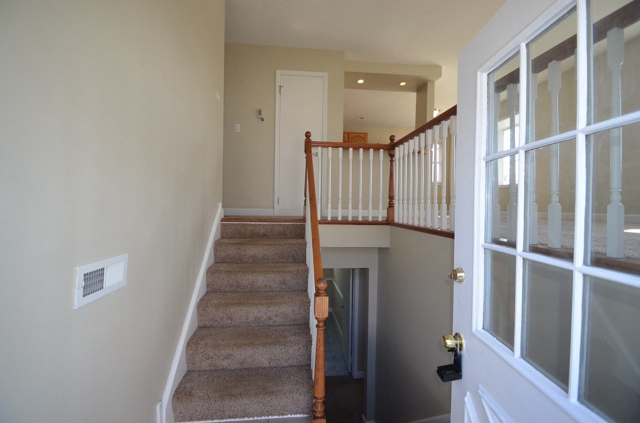 16737 S 94th Ave - Photo 2 of 10