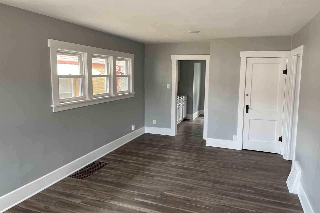 2219 Sw 8th Ave - Photo 2 of 14