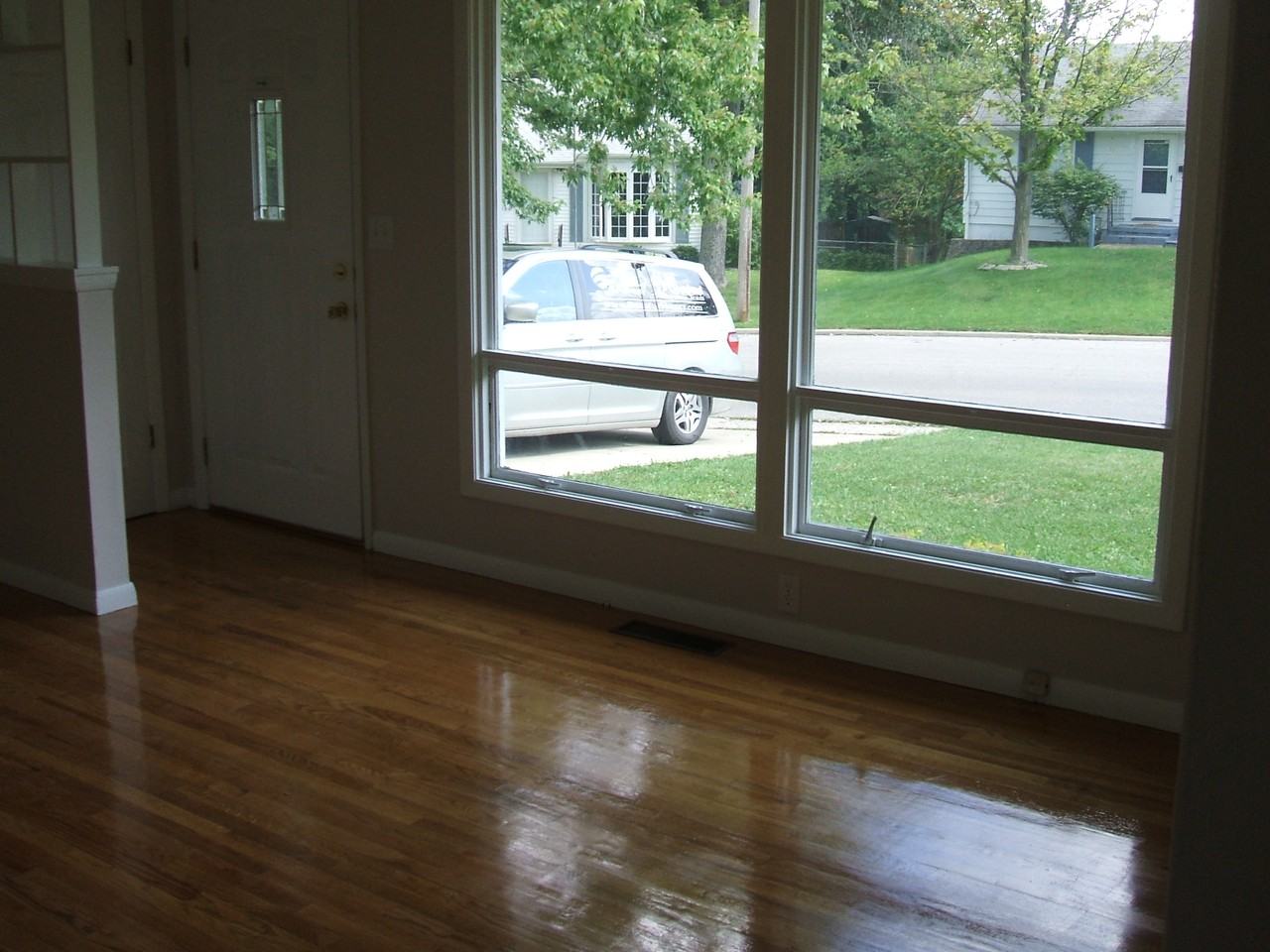 110 Ridgeway Dr - Photo 2 of 9