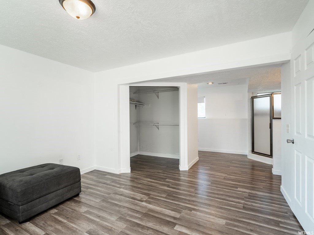 3663 W Cub Dr - Photo 2 of 9