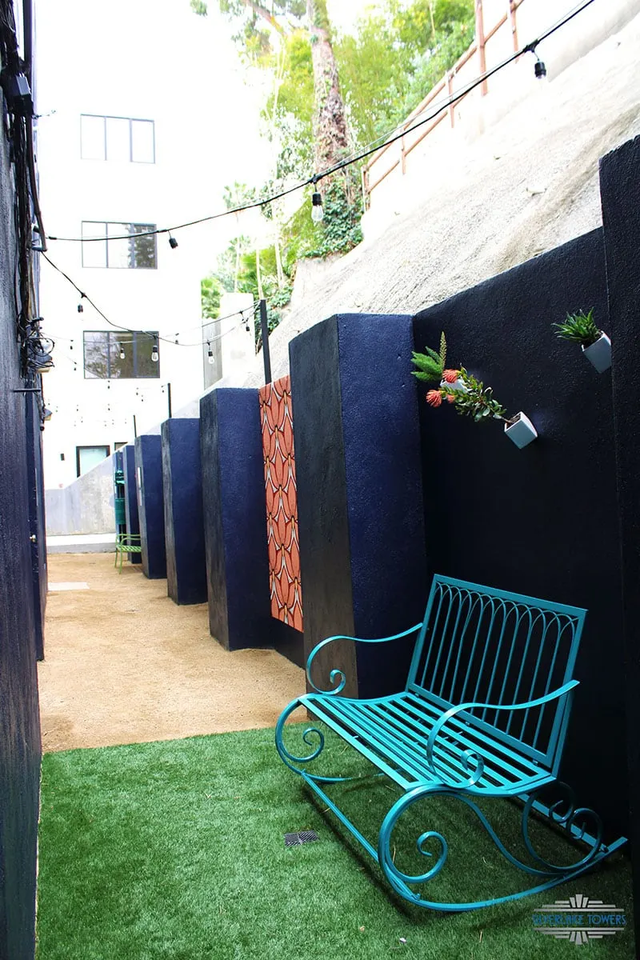 Silver Lake Towers - Photo 3 of 11