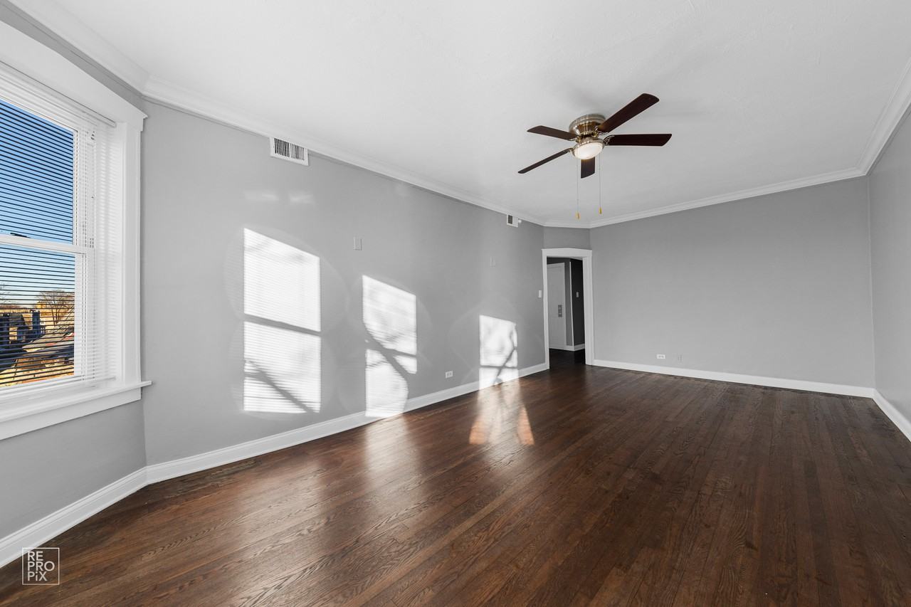 Van Buren - Photo 3 of 10