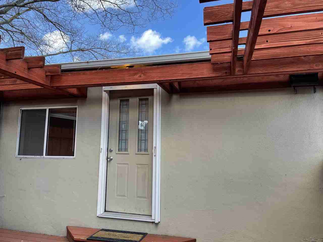 Guildford Ave & S Grant St