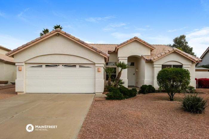 1668 E Golden Ln - Photo 2 of 17