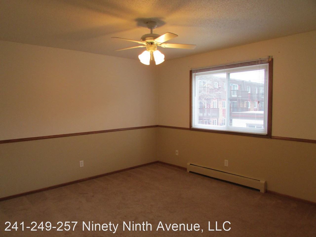 Royal Oaks - Photo 5 of 25