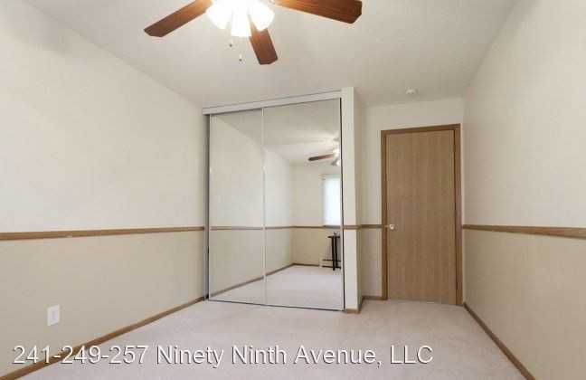 Royal Oaks - Photo 6 of 25