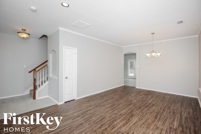 4956 Sunset Ridge Dr - Photo 2 of 15