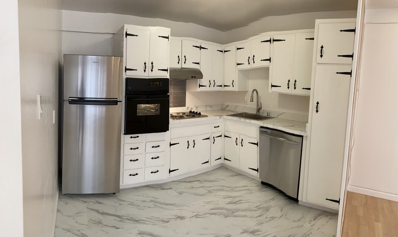 1961 Clay Street #202