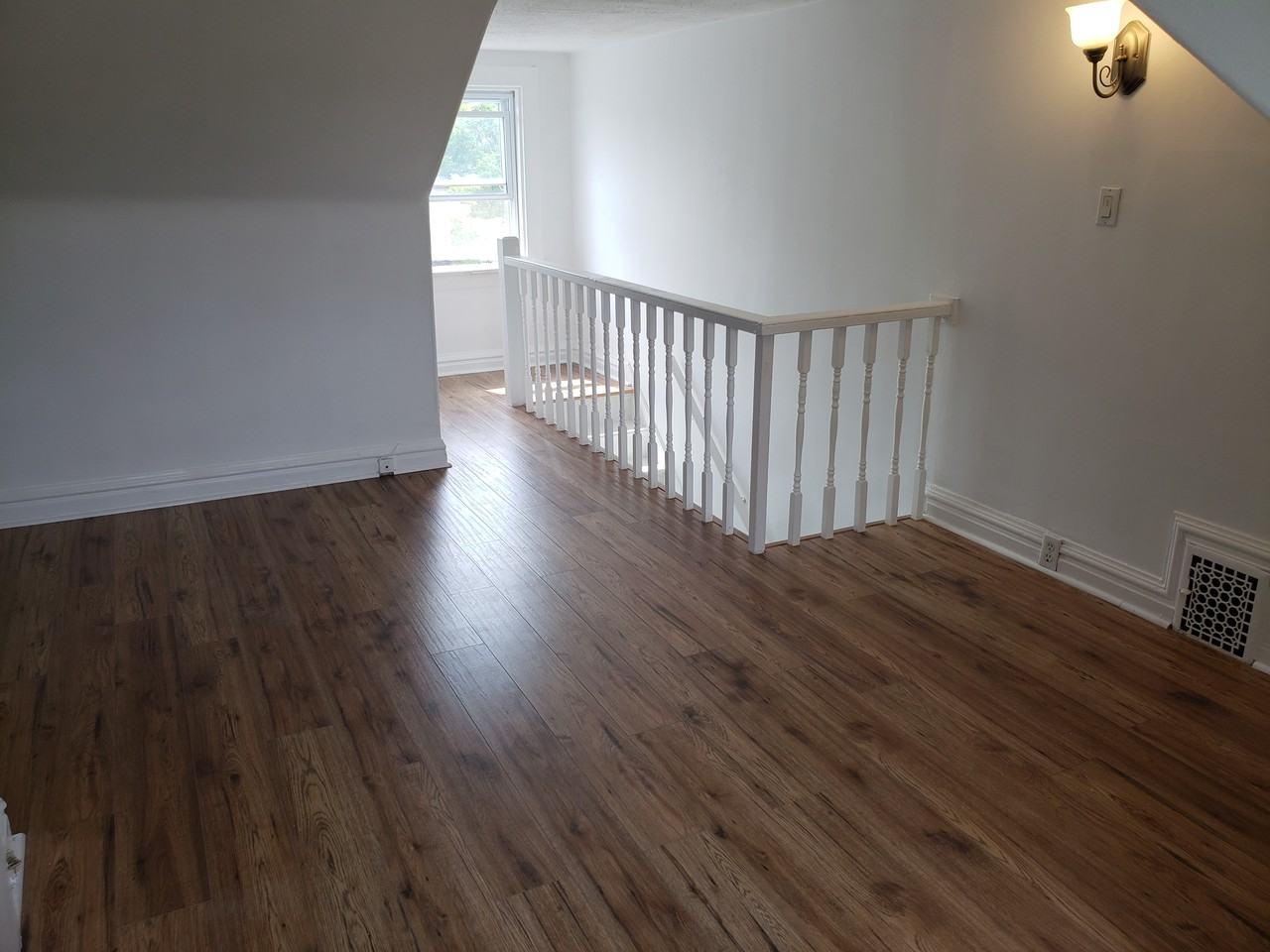 428 Westmount Avenue - Photo 2 of 15