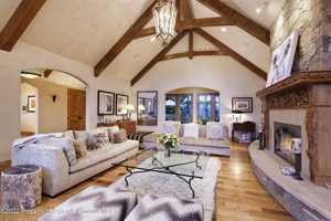 featured image of 171 Cascade Ln