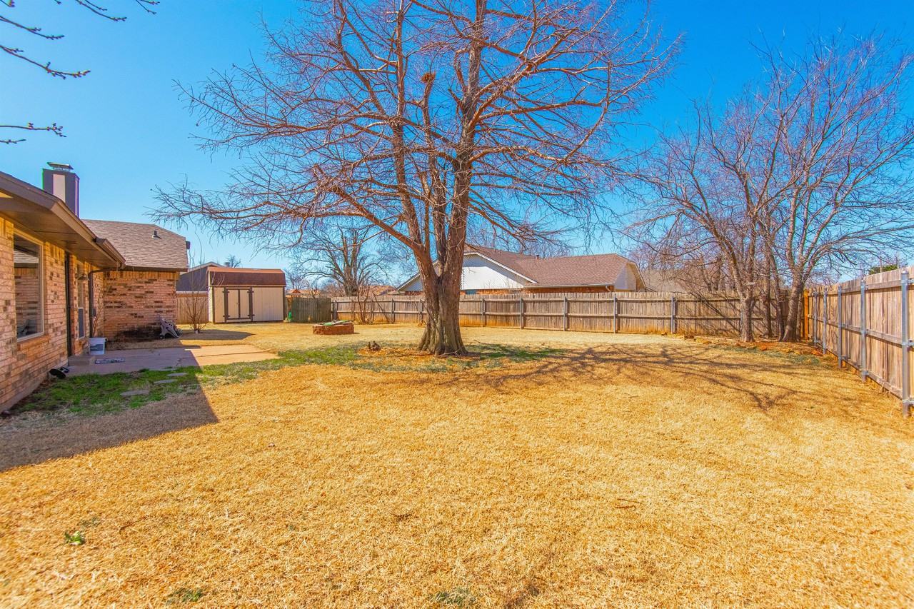 1321 Kelly Park Rd #1 - Photo 4 of 28