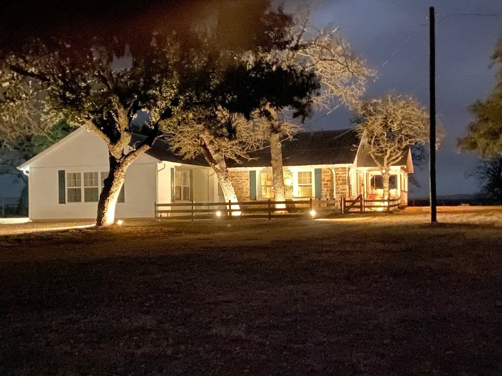 38 Parker Ranch Rd - Photo 2 of 12