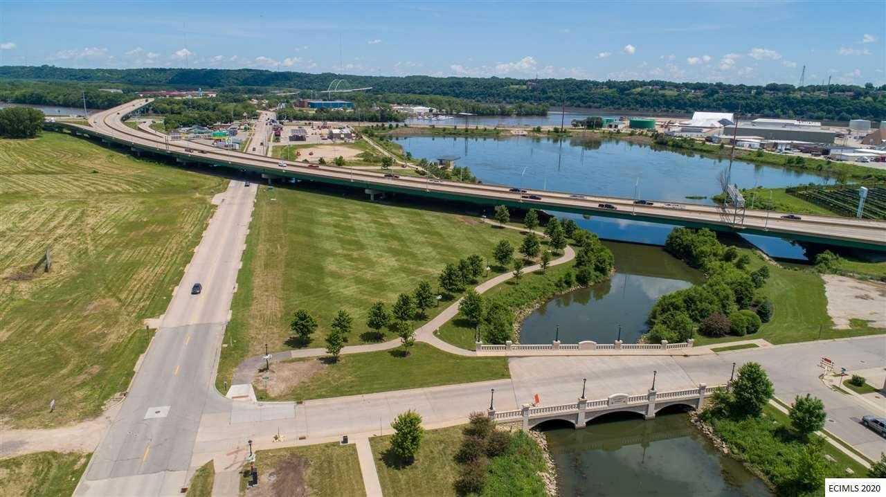 E 16th St - Photo 5 of 6