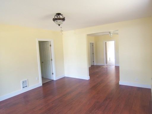 805 S Donovan St - Photo 2 of 5