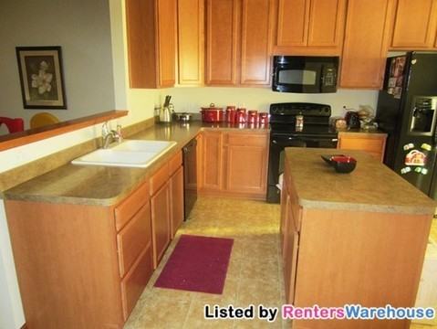 922 Ledgestone Dr - Photo 2 of 15