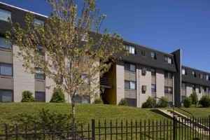 Rosemont Gardens - Photo 2 of 6