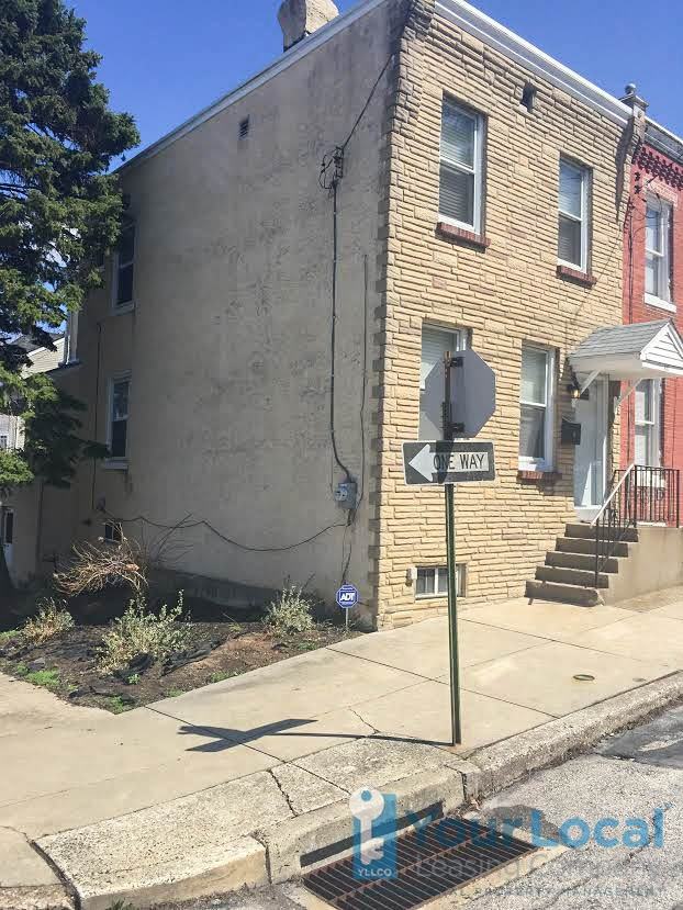 401 E Rambo St - Photo 2 of 11