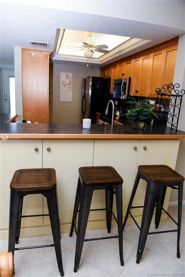 20 Ne Plantation Rd #306 - Photo 6 of 20