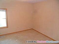 1905 Fagerness Point Rd - Photo 3 of 15