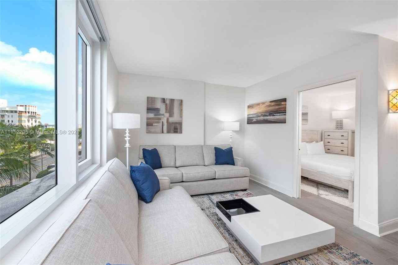 2301 Collins Ave #328 - Photo 3 of 15