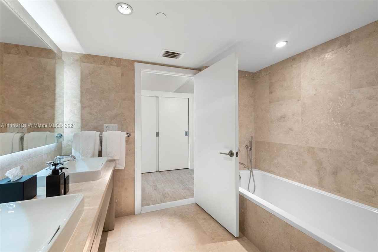 102 24th St #1219 - Photo 7 of 19