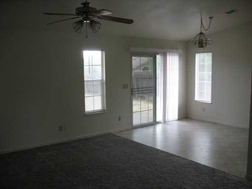 165 Danbury Dr - Photo 3 of 10