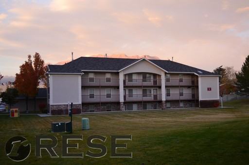 134 E 1460 S - Photo 3 of 32