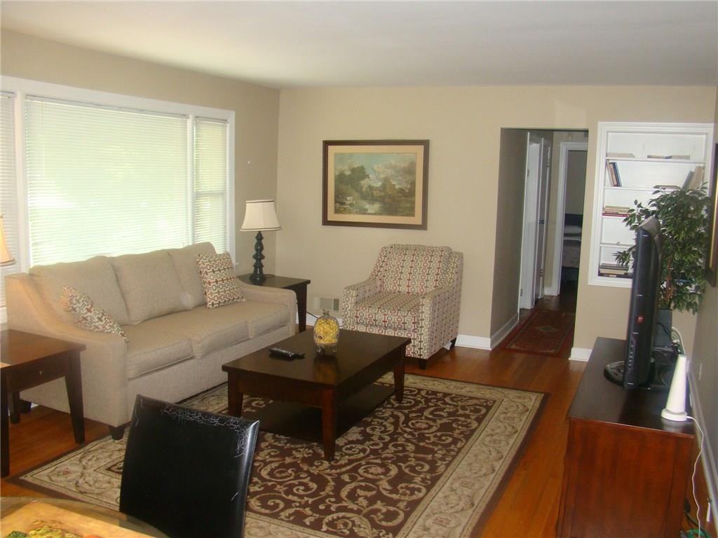 3558 Central Ave - Photo 4 of 16